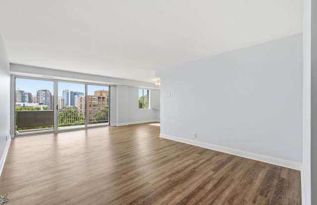 Bright Top-Floor 2BR Condo in The Whitehall with Garage Parking! photos photos