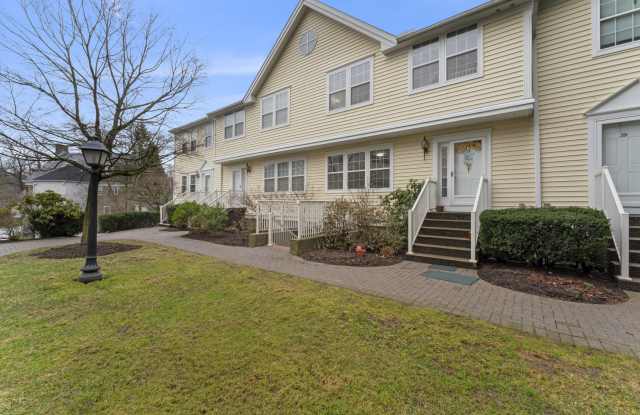 629 Danbury Road photos photos