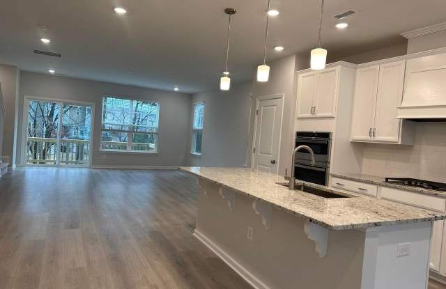 1078 Manorhaven Drive Gallery 3