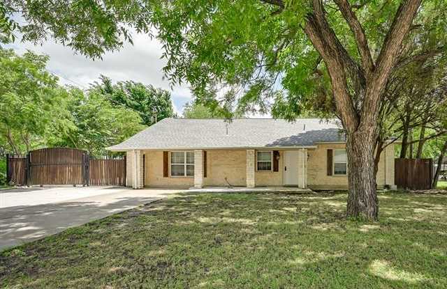 4516 Hodgkins Road - 4516 Hodgkins Road, Lake Worth, TX 76135