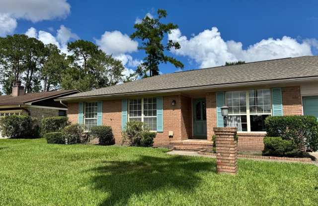 9143 MORNINGTON Drive Gallery 1
