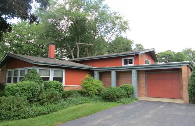 634 South Bennett Avenue - 634 Bennett Avenue, Palatine, IL 60067