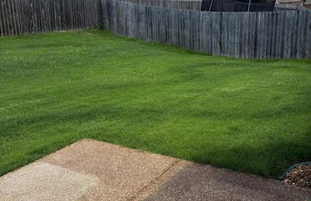 2576 Summer Knoll Drive Gallery 2