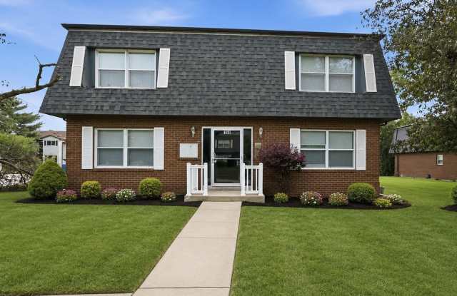 190 Sycamore Court Gallery 1
