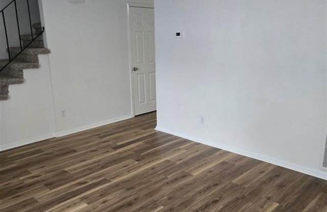 2155 Kimball CIR Gallery 4