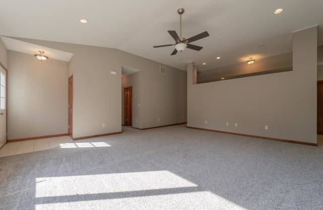 6050 Trailcreek Avenue Gallery 4