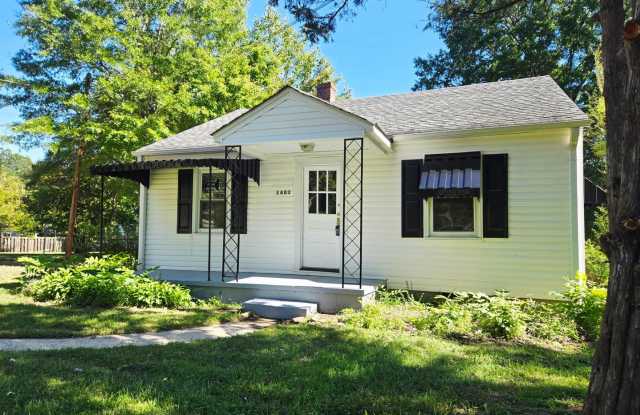 NOW AVAILABLE FOR RENT: 1403 Durham St, Burlington, NC 27217 Gallery 4