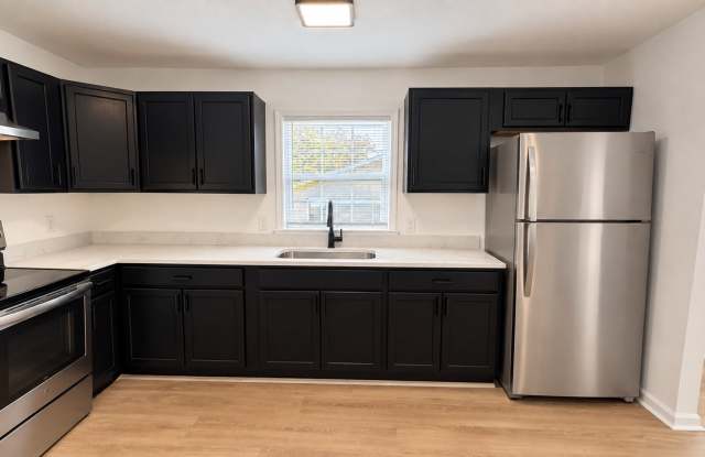 3 Bed, 1.5 Bath $1375 Gallery 4