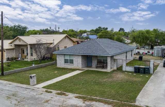 117 Mercedez Drive photos photos