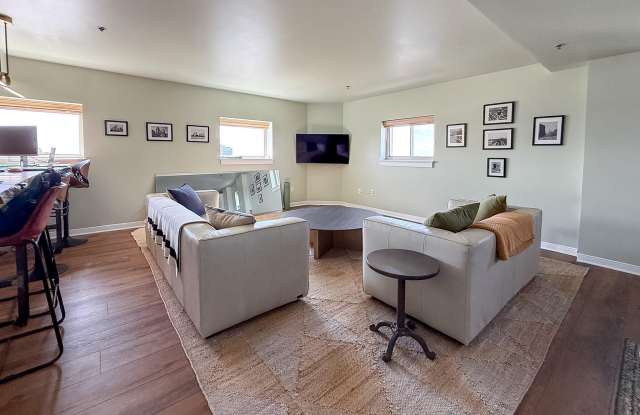 525 W Lafayette Boulevard Gallery 4