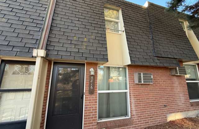 Spacious 2 Bed / 1.5 Bath in Centennial with In-Unit W/D photos photos Spacious 2 Bed / 1.5 Bath in Centennial with In-Unit W/D photos photos