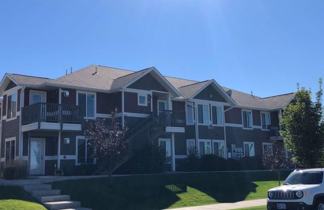 3 Bedroom 2 Bathroom Condo * Flexible Lease Terms - 3 months, 6 months or Year Lease Options photos photos
