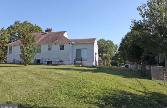 6528 CHESTERFIELD Avenue Gallery 3