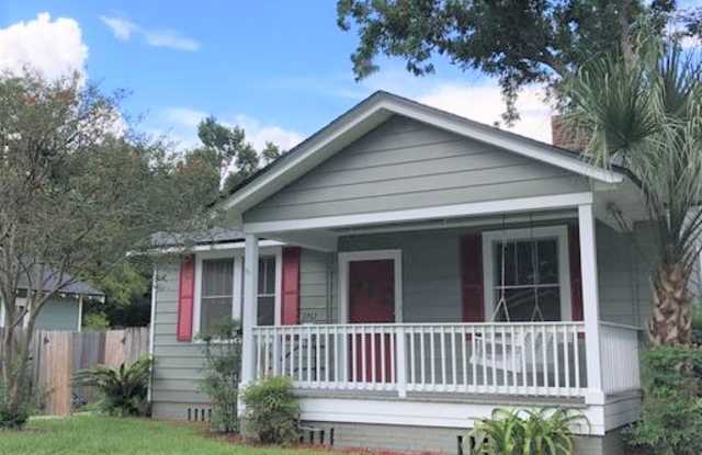 2767 Dellwood Avenue Gallery 2