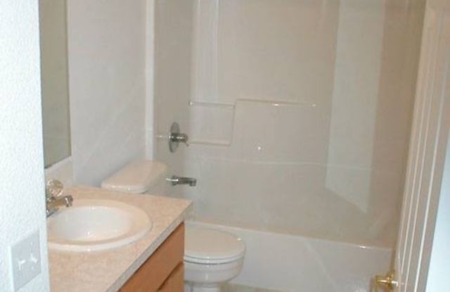 17287 NW Crosshaven Street ~ Spacious Home near PCC Rock Creek Gallery 4