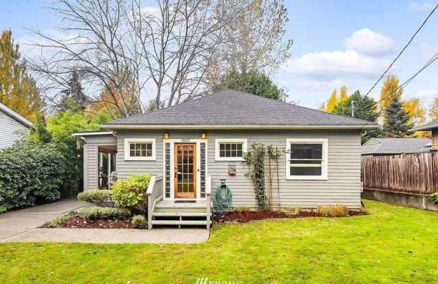 3 Bedroom Meadowbrook Rambler with Fenced Yard photos photos
