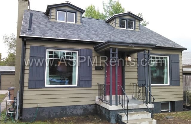 323 Harrison Avenue South - 323 E Harrison Ave, Salt Lake City, UT 84115