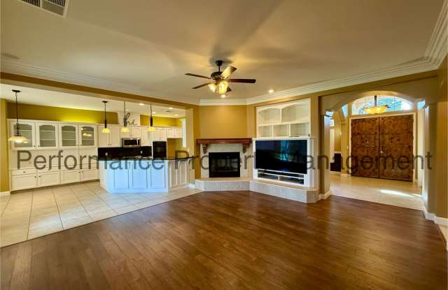 Gorgeous 3 Bed/3 Bath + Office SW Bakersfield Home W/ Solar, RBP & Deposit Alternative Option Gallery 4