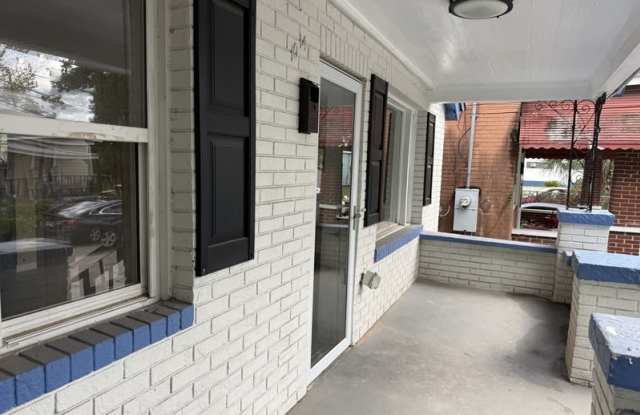 1014 Cope Street Gallery 3