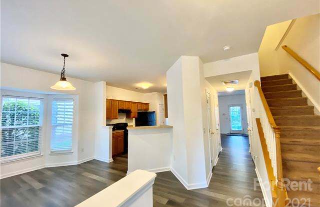 12839 Bullock Greenway Boulevard Gallery 3