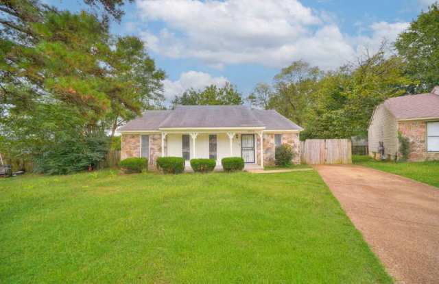 4378 Sherrycrest Cove Gallery 1