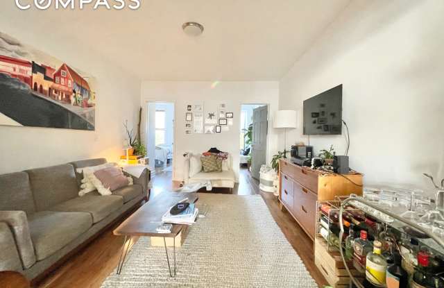 162 Carroll Street Gallery 2