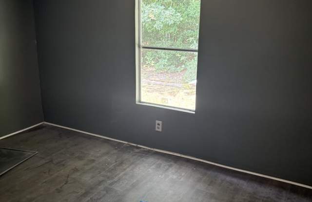 7219 Frost Avenue Gallery 4