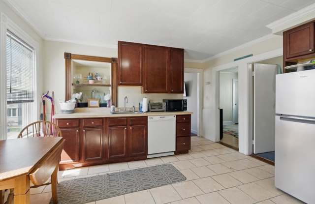 298 S Main St photos photos