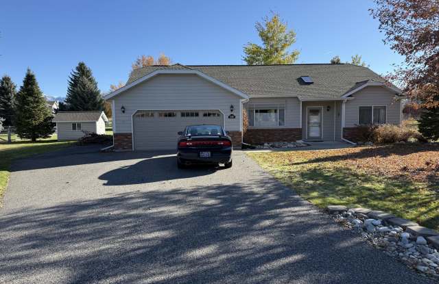 246 Poplar Drive Gallery 1