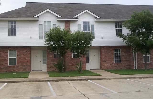 1405 Summit St - 1405 Summit Street, College Station, TX 77845 1405 Summit St - 1405 Summit Street, College Station, TX 77845