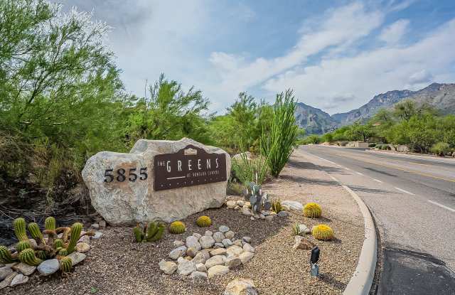 Furnished 2 Bedroom in The Greens at Ventana Canyon Gallery 3