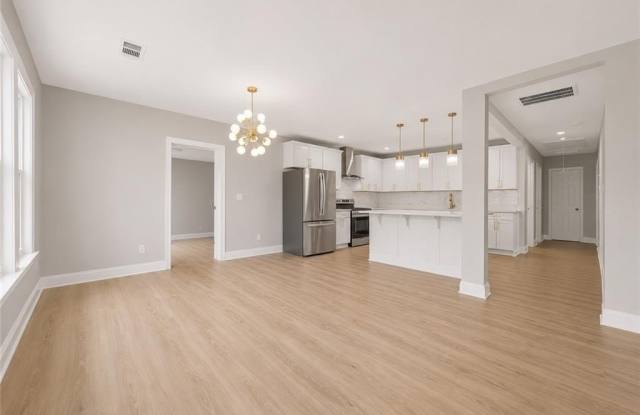 1658 Temple Avenue Gallery 2