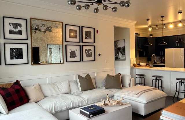 1500 THAMES Street Gallery 1
