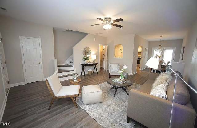 Spacious End-unit Townhome, LVP Floors, Open Floorplan, Pet Friendly! photos photos