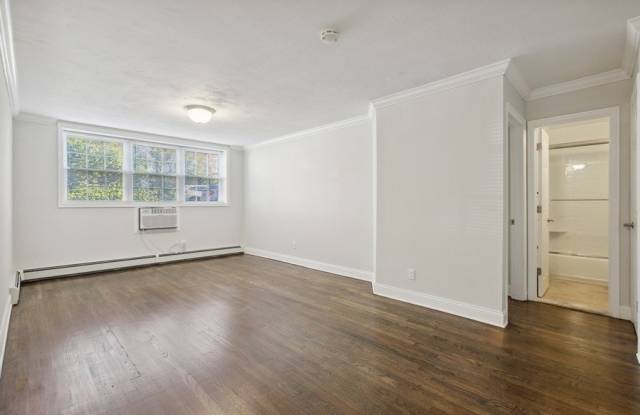 86 Hillyer Gallery 4
