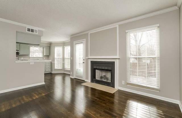 1110 Cedar Hill Ct Gallery 3