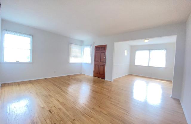 354-360 Rennie Avenue photos photos