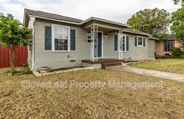 402 W Wildwood Dr photos photos