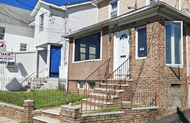 645 East Saint Georges Avenue - 2 Gallery 1