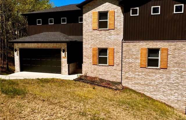 8881 Williams Road photos photos