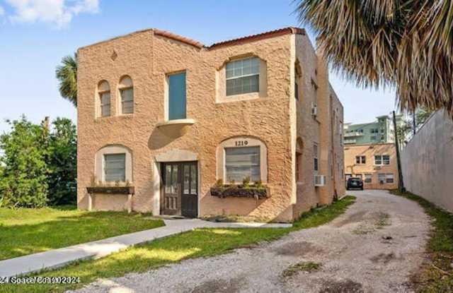 1219 E Strawbridge Avenue unit: 4 photos photos