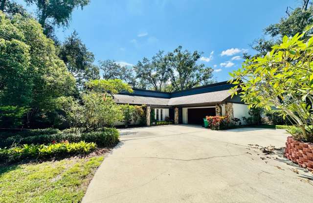 Spacious 4-Bedroom Pool Home in Safety Harbor – Prime Location! photos photos