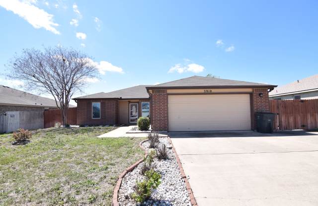 3910 Fieldcrest Dr photos photos