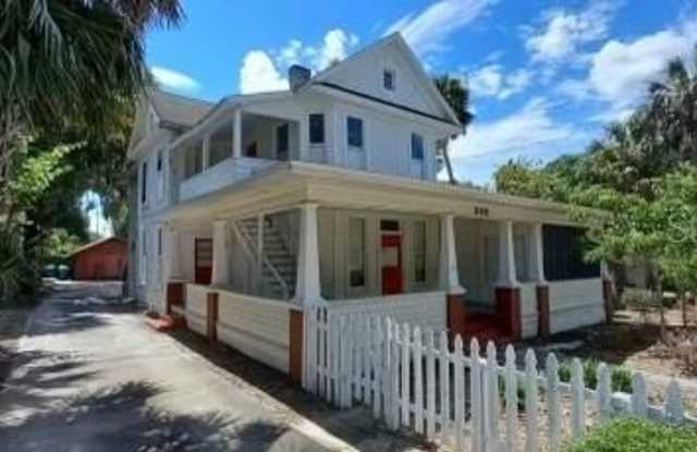 330 S WOODLAND BOULEVARD photos photos 330 S WOODLAND BOULEVARD photos photos