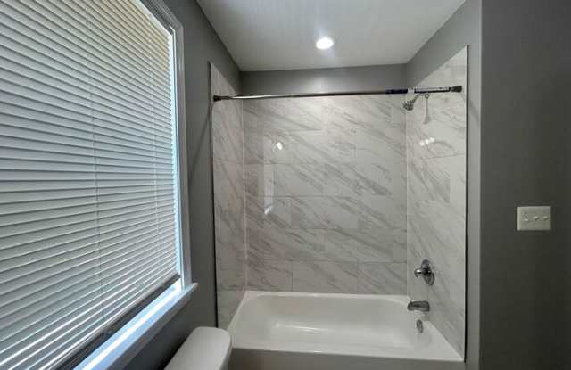 8599 Chestnut Oak Road Gallery 3