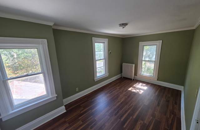 519 Swan Street - upper Gallery 2