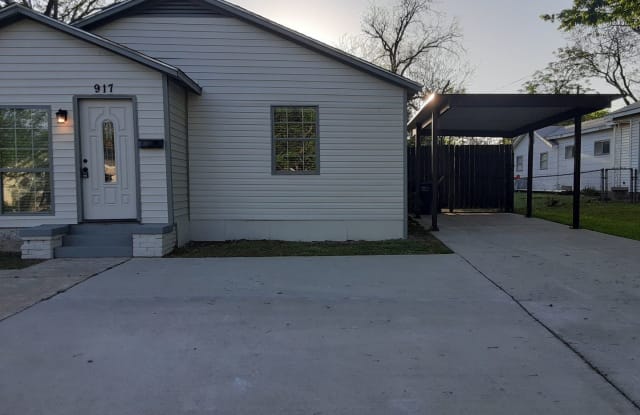 917 Grace Ave - 917 Grace Avenue, Fort Worth, TX 76111