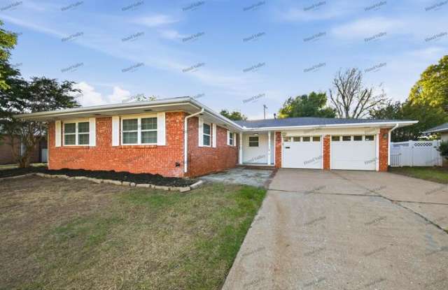 3125 Shadybrook Drive Gallery 1