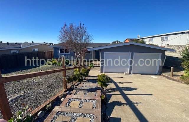 3195 White Circle - 3195 White Circle, Marina, CA 93933