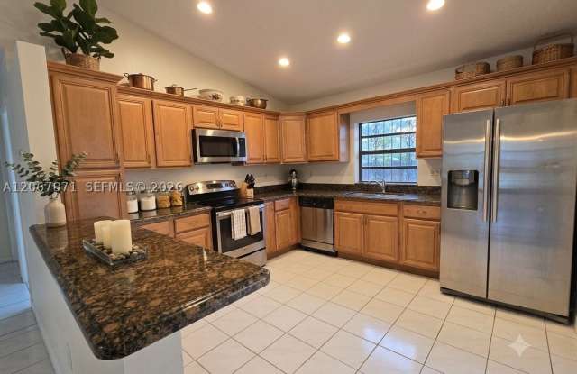 15238 SW 58th Ter Gallery 4